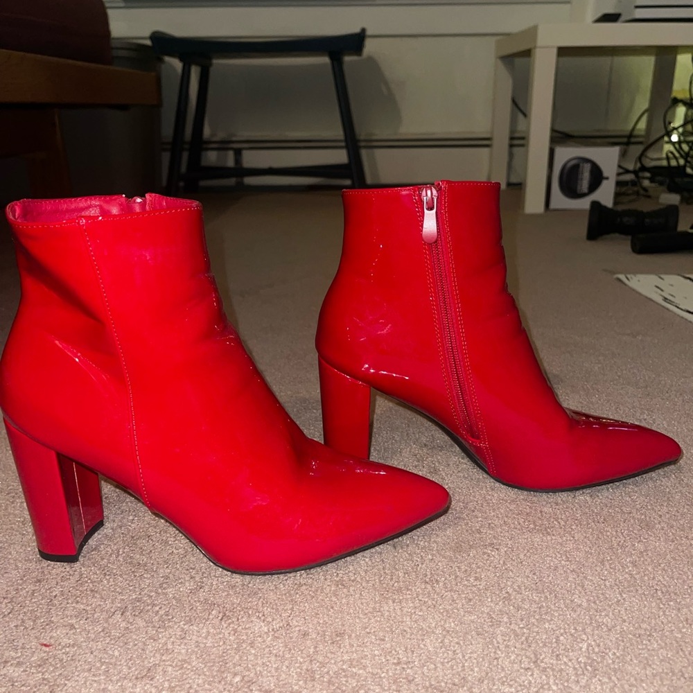 Red Pointed Booties